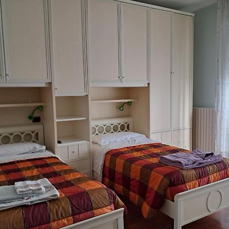 Апартаменты Roses House Порто-Сан-Джорджо Экстерьер фото